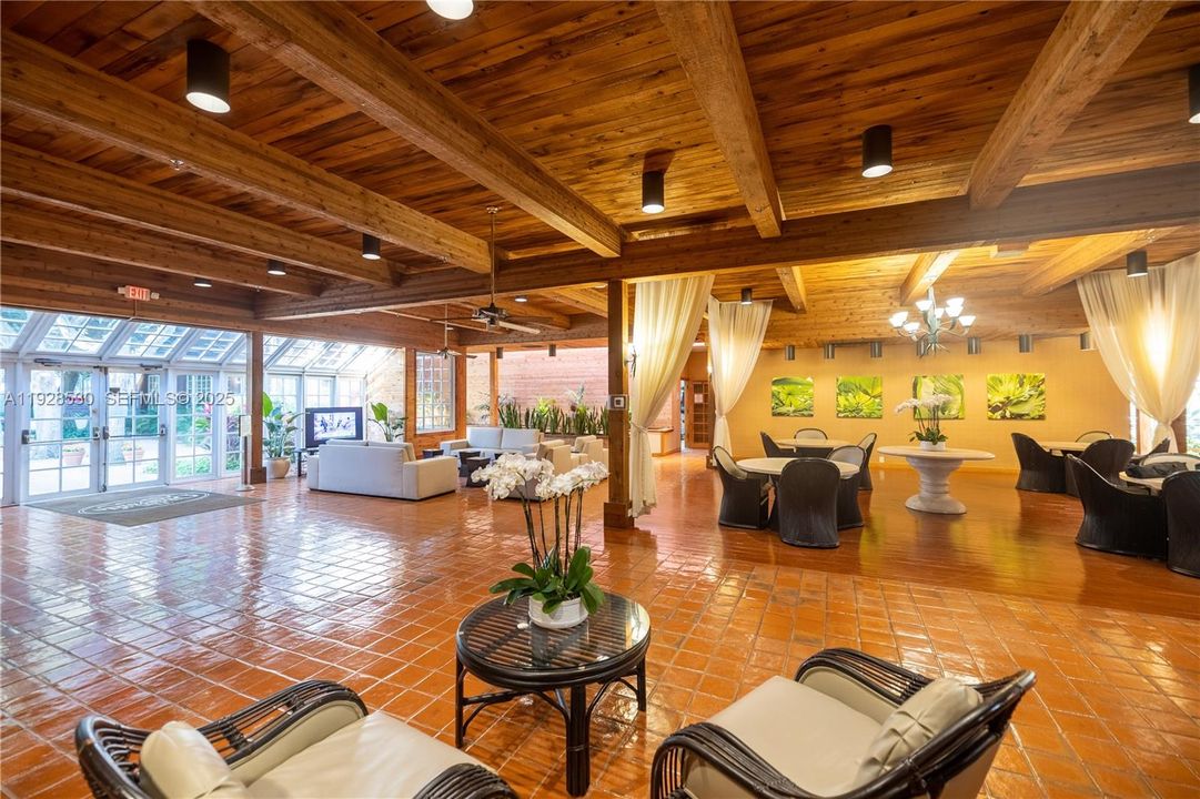 В аренду: $4,500 (2 спален, 2 ванн, 1469 Квадратных фут)