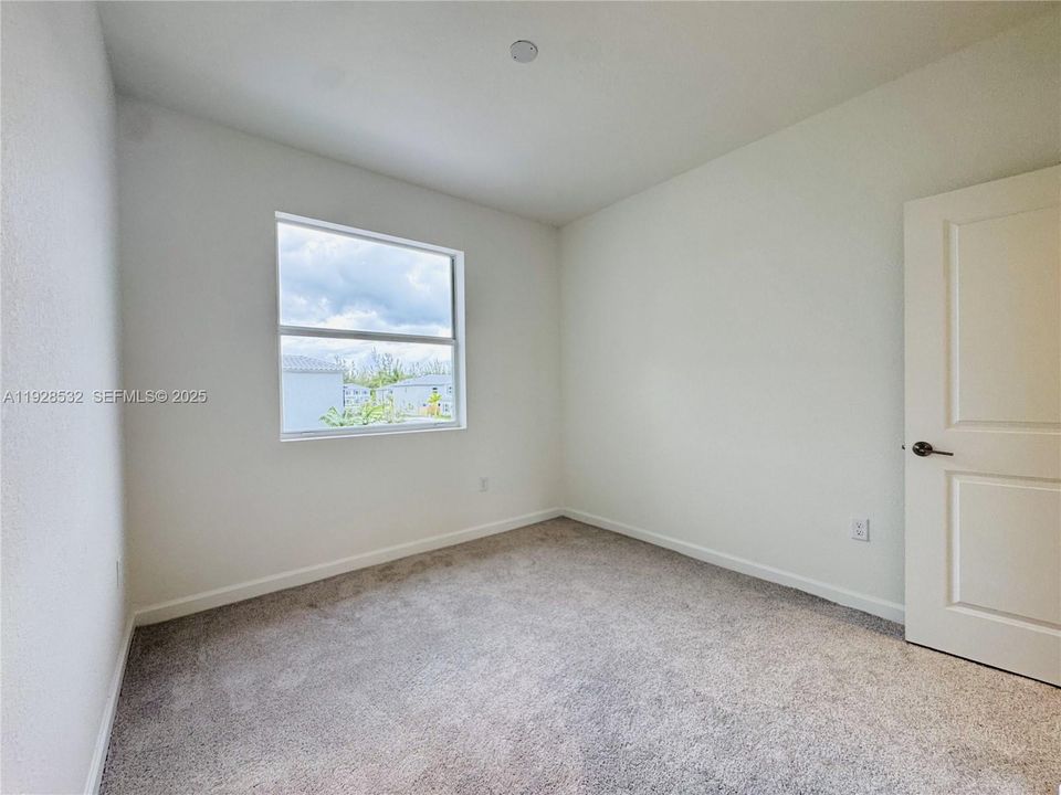 For Rent: $2,500 (3 beds, 2 baths, 0 Square Feet)