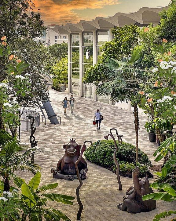 For Rent: $2,800 (2 beds, 2 baths, 1100 Square Feet)