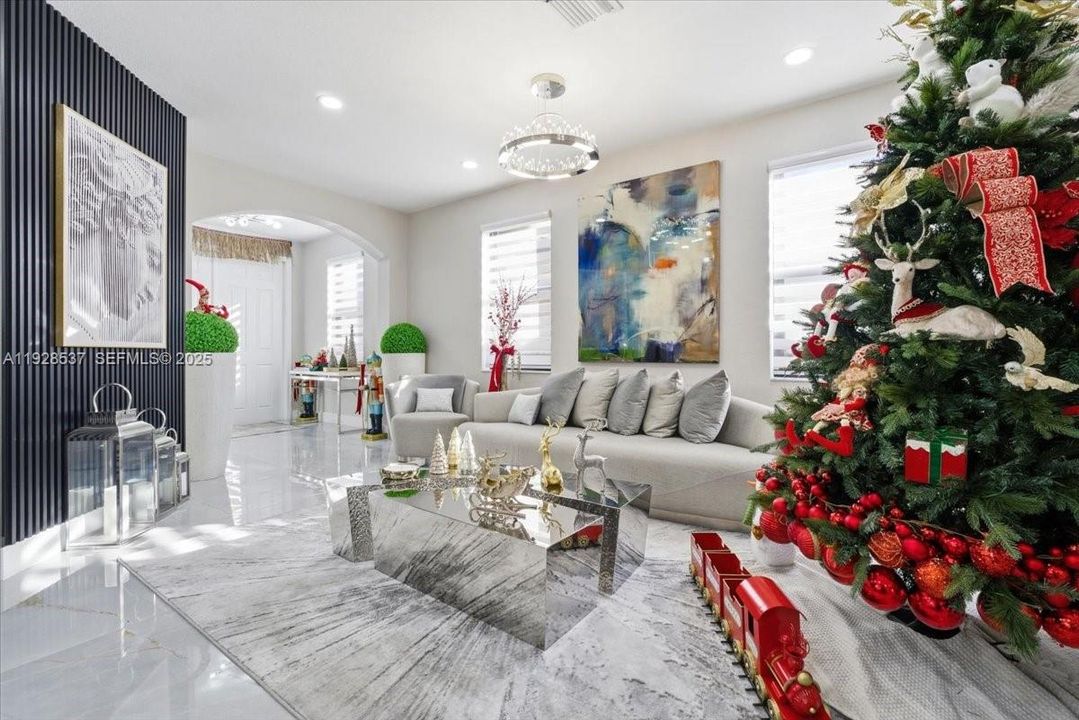 待售: $895,000 (5 贝兹, 4 浴室, 3084 平方英尺)