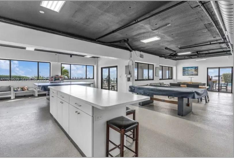 En Venta: $559,000 (2 camas, 2 baños, 1016 Pies cuadrados)