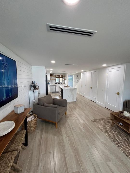 En Venta: $559,000 (2 camas, 2 baños, 1016 Pies cuadrados)