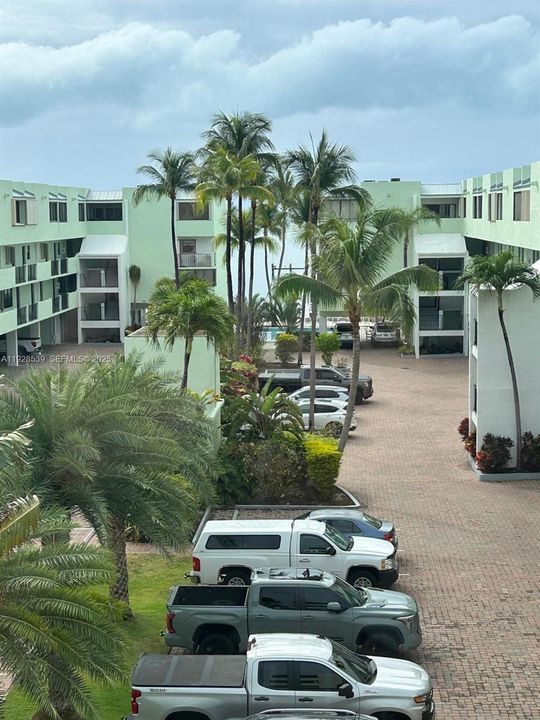 En Venta: $559,000 (2 camas, 2 baños, 1016 Pies cuadrados)