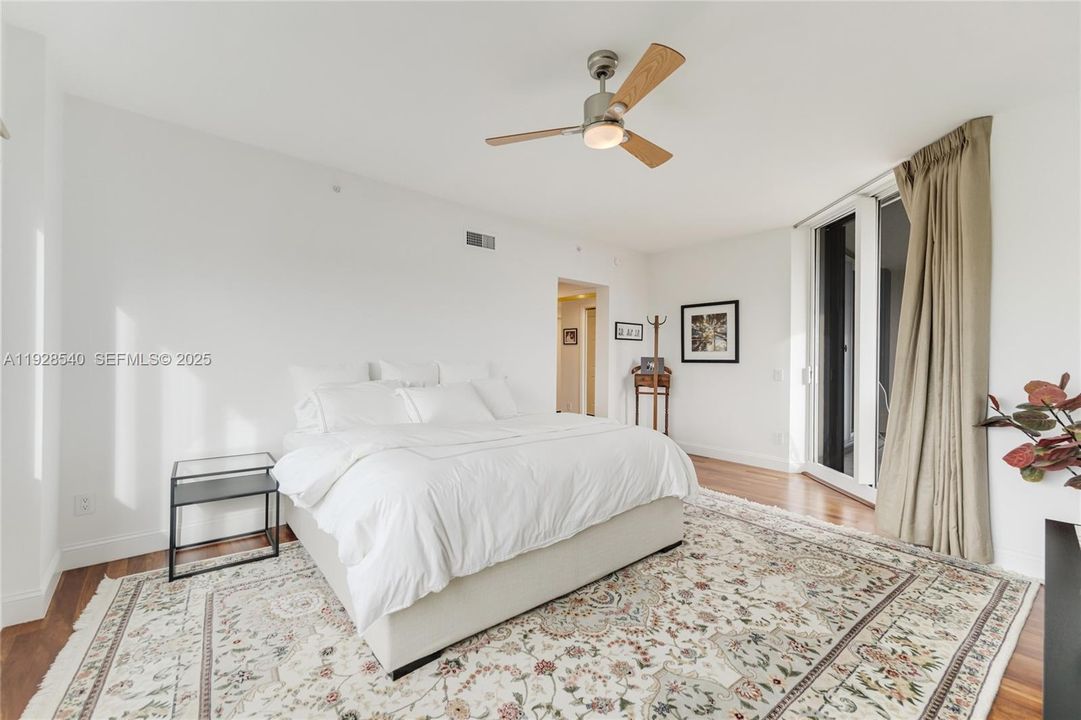 В аренду: $12,000 (3 спален, 3 ванн, 2740 Квадратных фут)