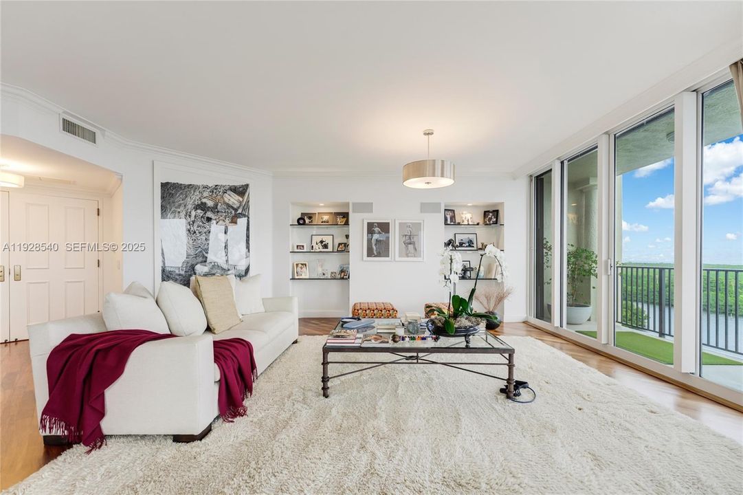 В аренду: $12,000 (3 спален, 3 ванн, 2740 Квадратных фут)