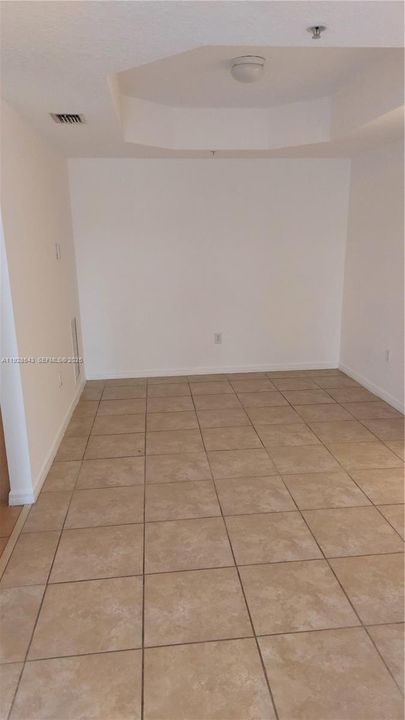 For Rent: $2,700 (2 beds, 2 baths, 1115 Square Feet)