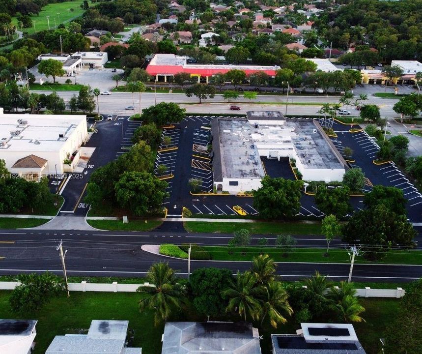 待售: $299,000 (2 贝兹, 1 浴室, 868 平方英尺)