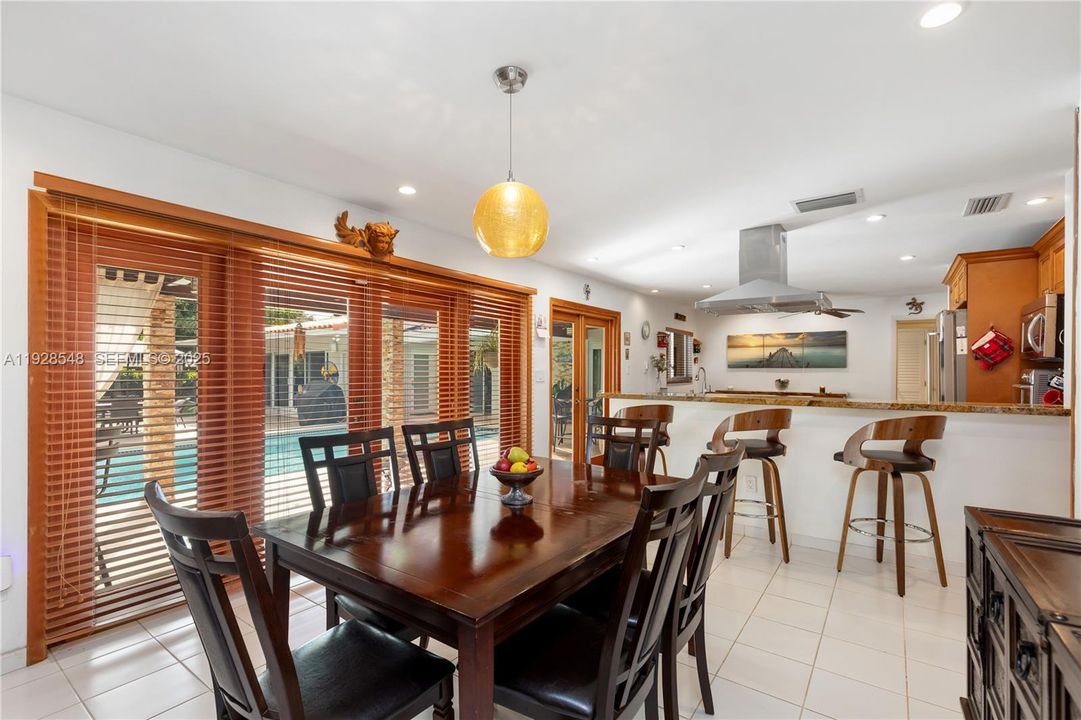 For Sale: $2,399,000 (6 beds, 3 baths, 2967 Square Feet)