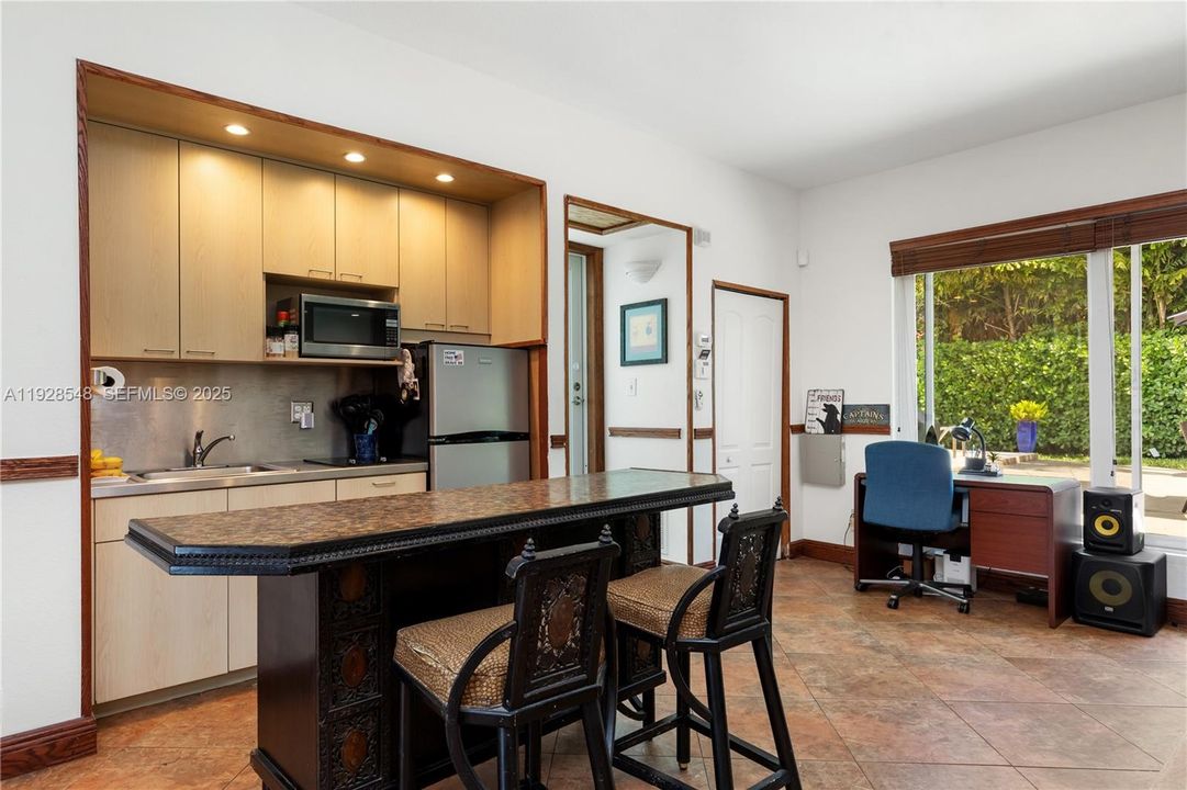 For Sale: $2,399,000 (6 beds, 3 baths, 2967 Square Feet)