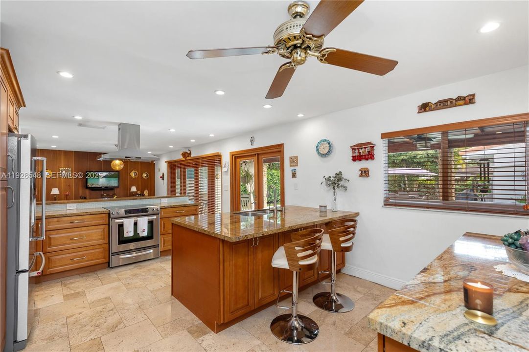 For Sale: $2,399,000 (6 beds, 3 baths, 2967 Square Feet)