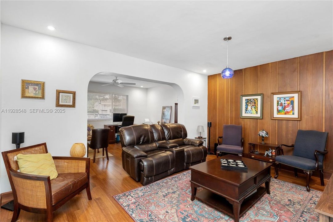 For Sale: $2,399,000 (6 beds, 3 baths, 2967 Square Feet)