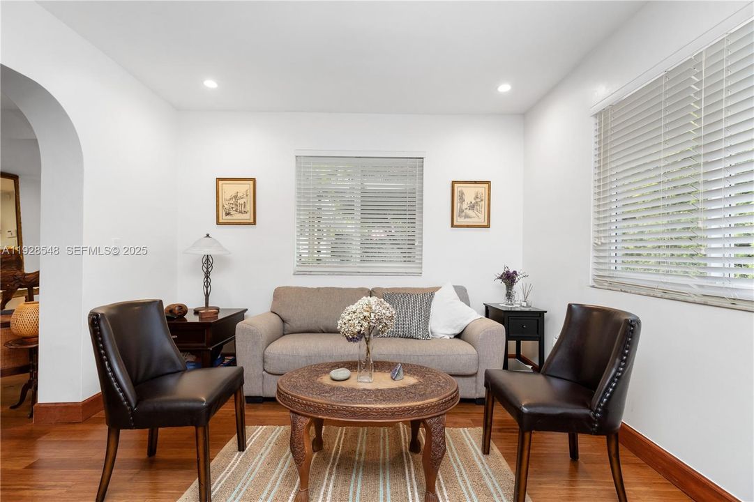 For Sale: $2,399,000 (6 beds, 3 baths, 2967 Square Feet)