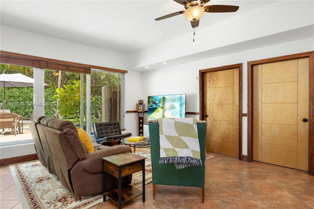 For Sale: $2,399,000 (6 beds, 3 baths, 2967 Square Feet)