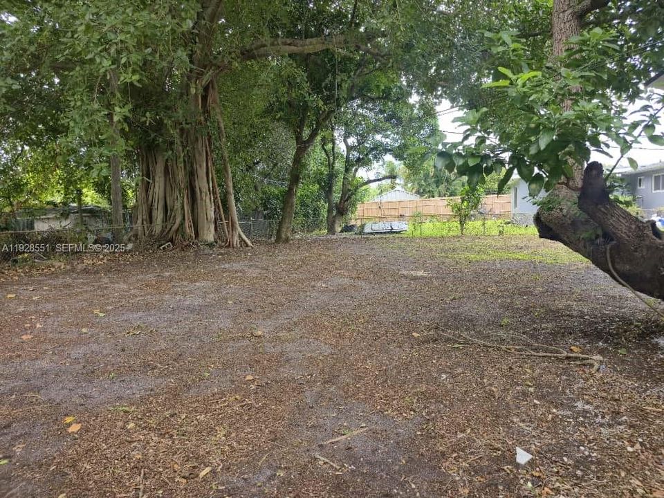 En Venta: $735,000 (5 camas, 3 baños, 1776 Pies cuadrados)