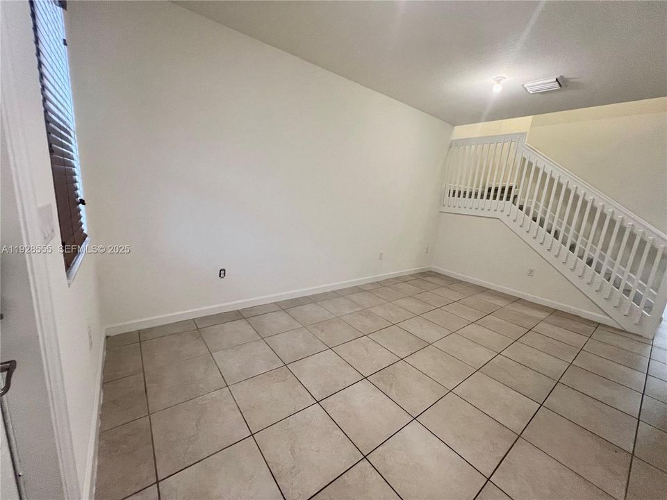 En Renta: $3,300 (3 camas, 3 baños, 1822 Pies cuadrados)