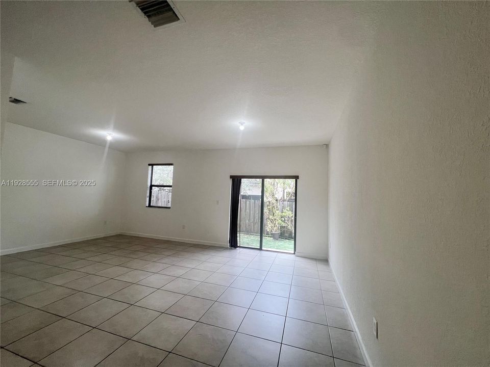 En Renta: $3,300 (3 camas, 3 baños, 1822 Pies cuadrados)