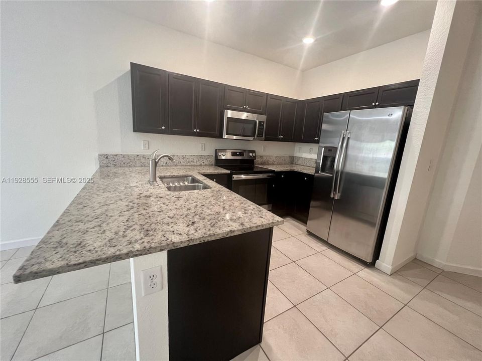 En Renta: $3,300 (3 camas, 3 baños, 1822 Pies cuadrados)