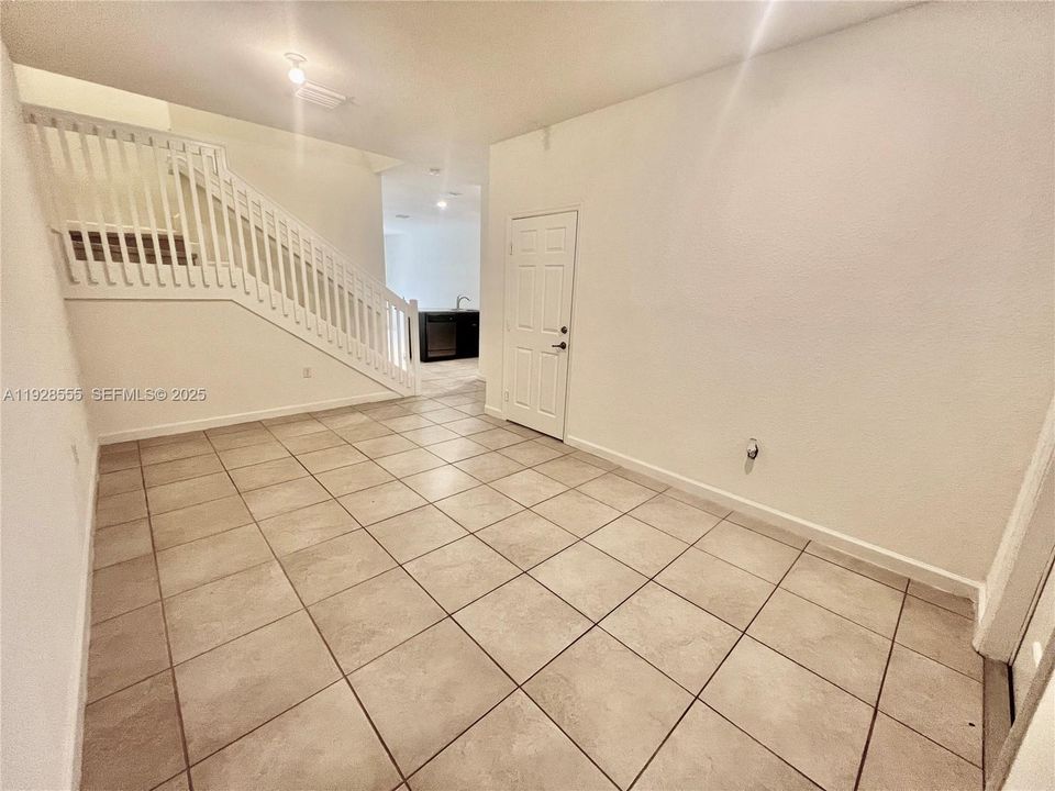 En Renta: $3,300 (3 camas, 3 baños, 1822 Pies cuadrados)