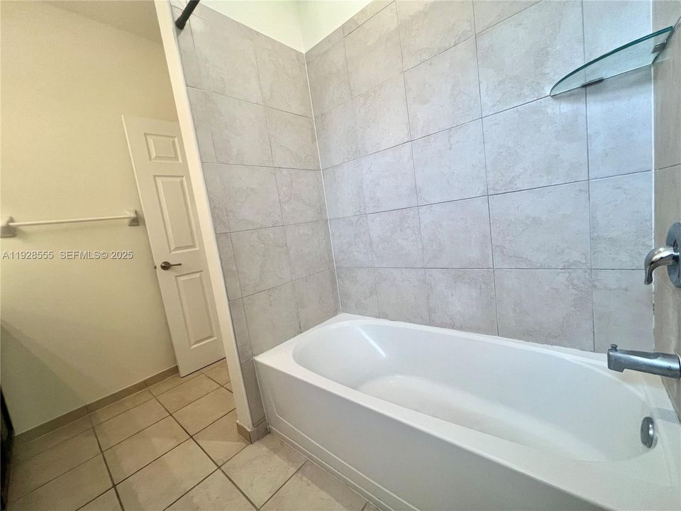 En Renta: $3,300 (3 camas, 3 baños, 1822 Pies cuadrados)