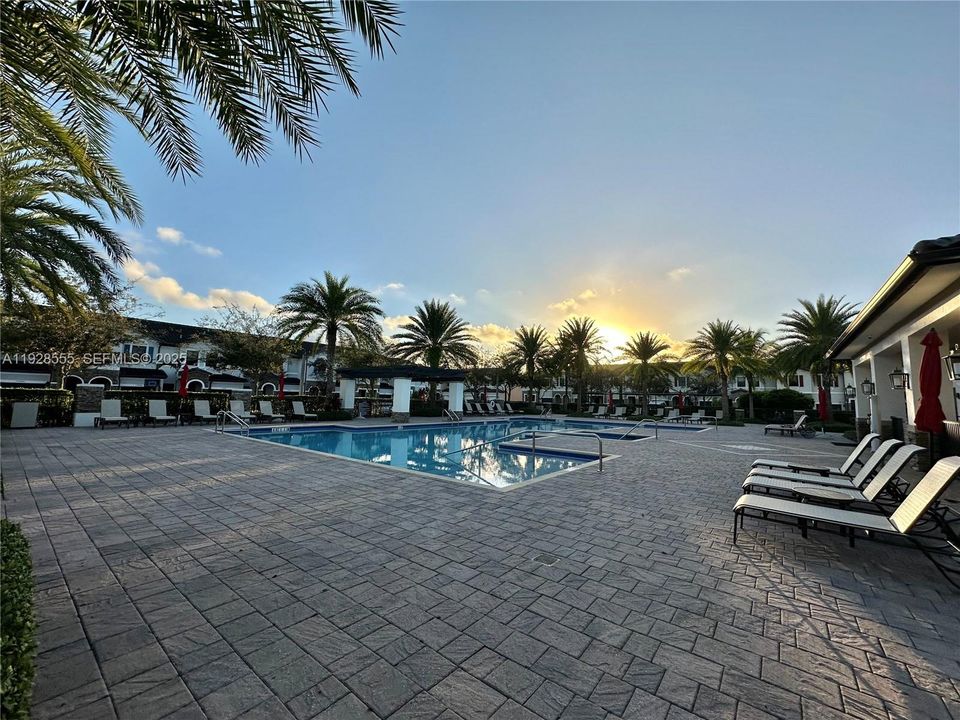 En Renta: $3,300 (3 camas, 3 baños, 1822 Pies cuadrados)