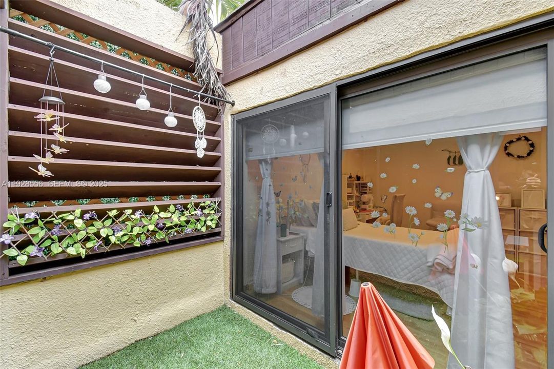 На продажу: $625,000 (3 спален, 2 ванн, 1673 Квадратных фут)