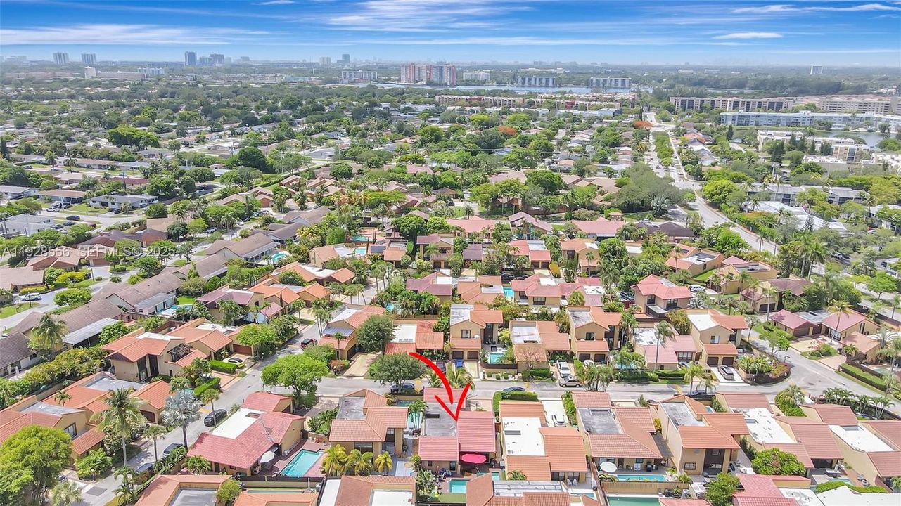 На продажу: $625,000 (3 спален, 2 ванн, 1673 Квадратных фут)