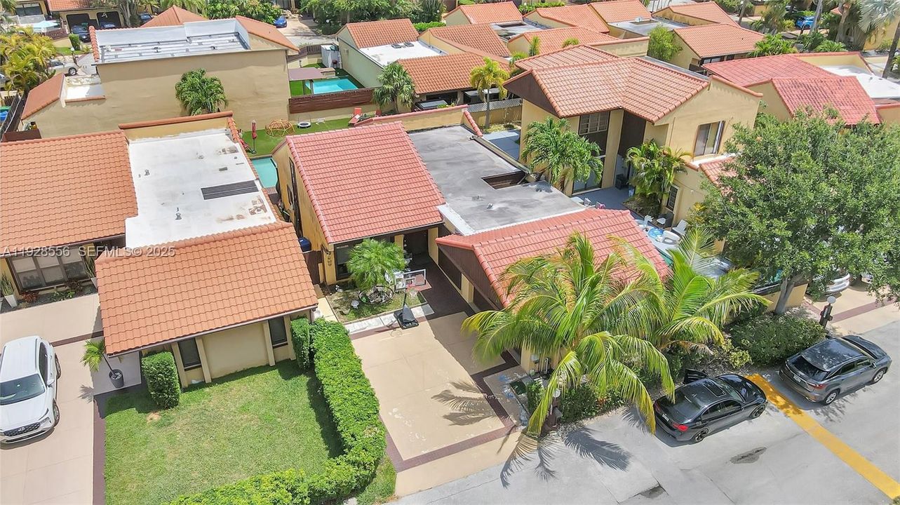 На продажу: $625,000 (3 спален, 2 ванн, 1673 Квадратных фут)