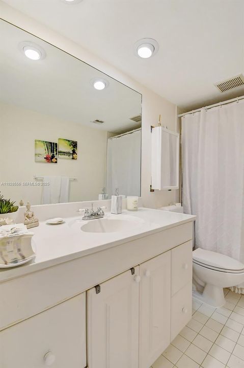 На продажу: $625,000 (3 спален, 2 ванн, 1673 Квадратных фут)