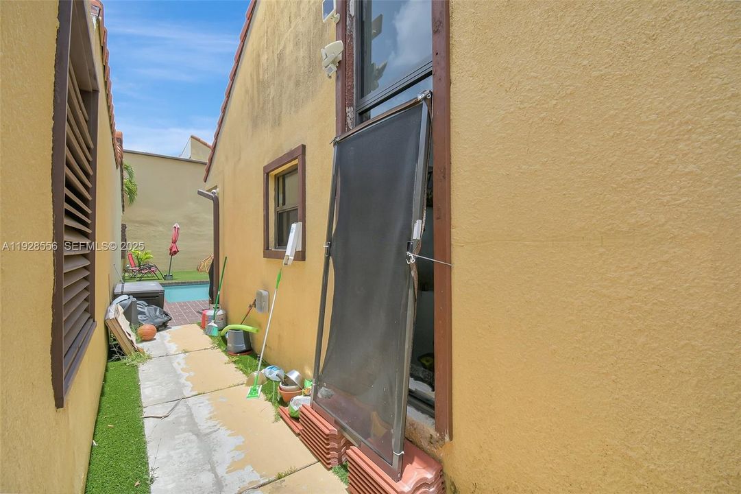 На продажу: $625,000 (3 спален, 2 ванн, 1673 Квадратных фут)