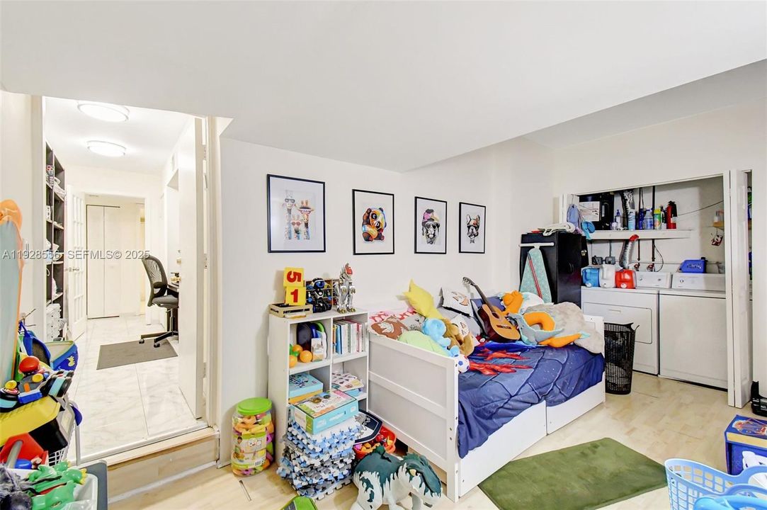 На продажу: $625,000 (3 спален, 2 ванн, 1673 Квадратных фут)