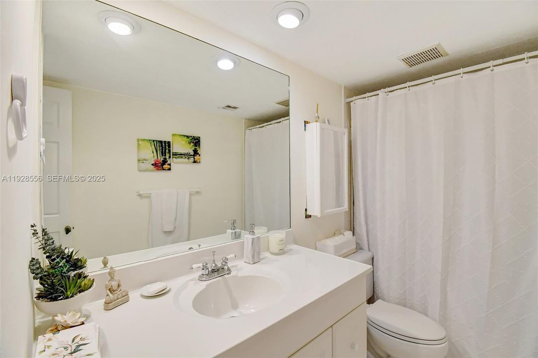 На продажу: $625,000 (3 спален, 2 ванн, 1673 Квадратных фут)