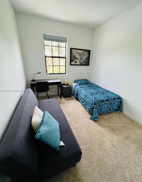 For Rent: $2,700 (3 beds, 2 baths, 1466 Square Feet)