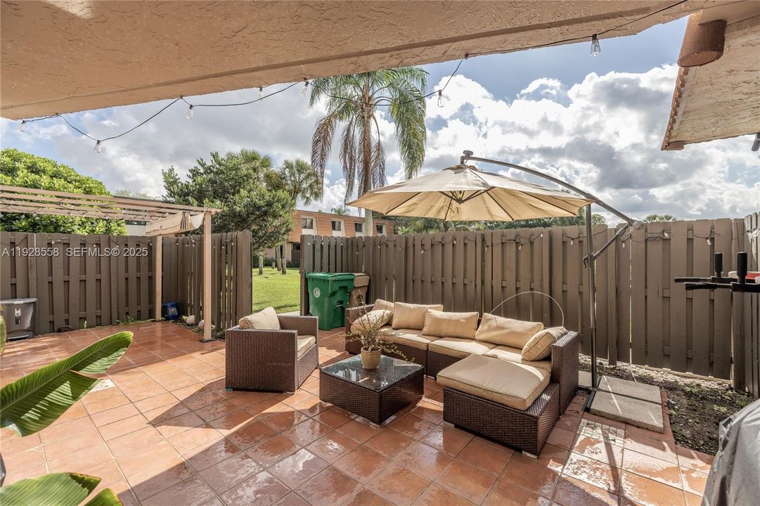 For Sale: $495,000 (3 beds, 2 baths, 1628 Square Feet)