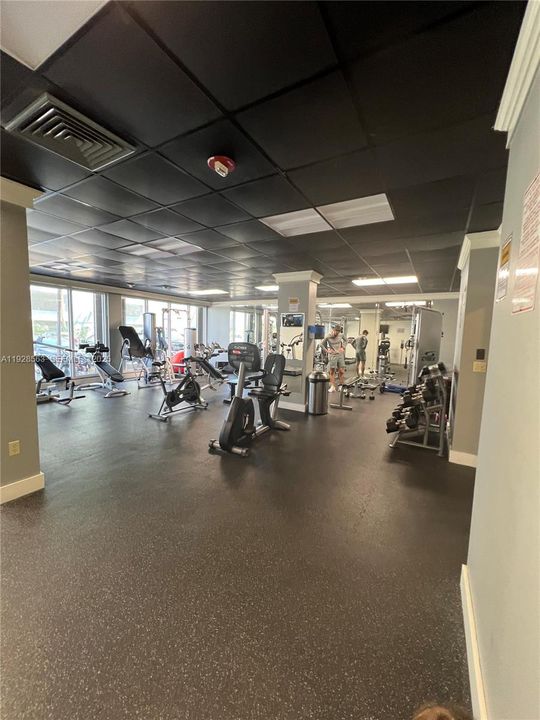 En Venta: $325,998 (1 camas, 1 baños, 1057 Pies cuadrados)