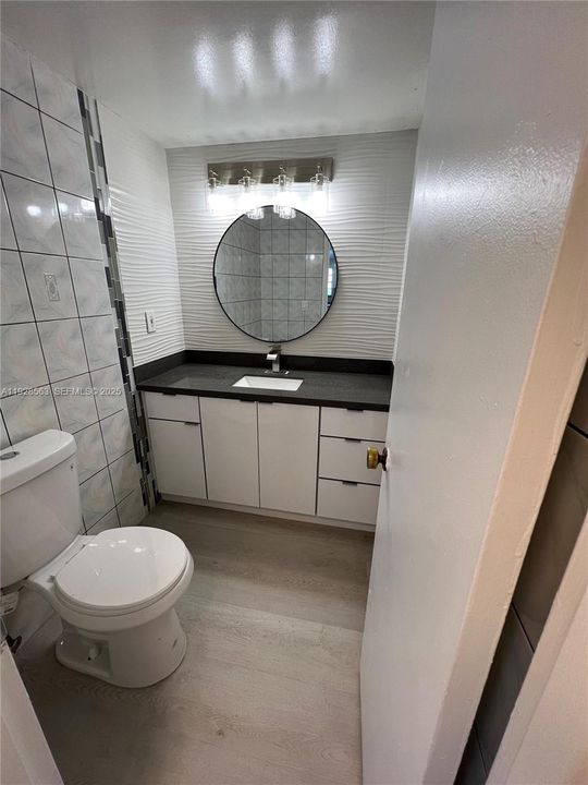 En Venta: $325,998 (1 camas, 1 baños, 1057 Pies cuadrados)