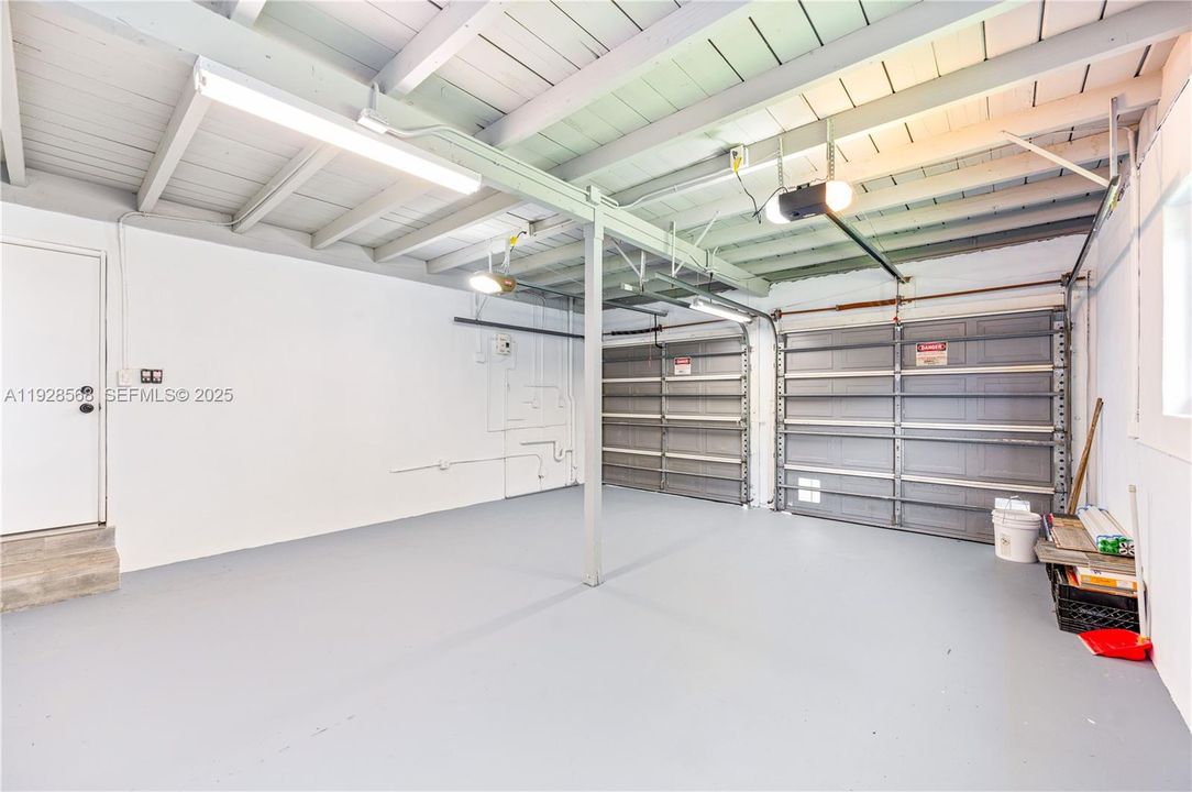 En Venta: $875,000 (3 camas, 2 baños, 1761 Pies cuadrados)