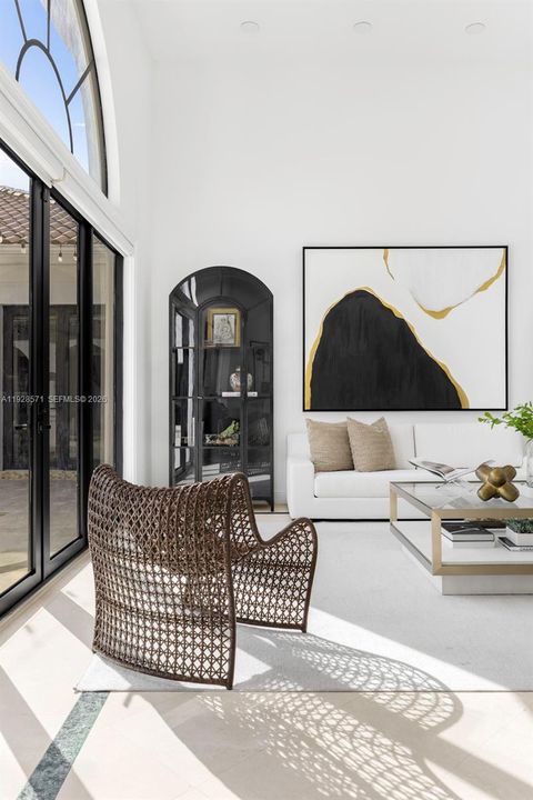 待售: $4,599,000 (6 贝兹, 7 浴室, 5609 平方英尺)