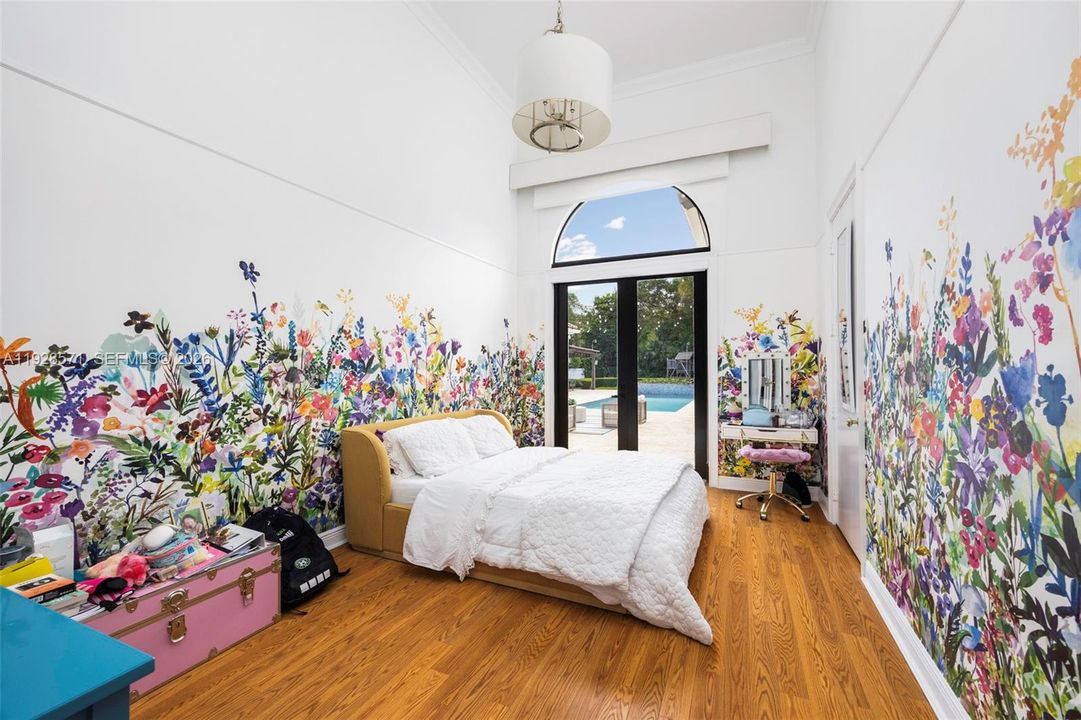 待售: $4,599,000 (6 贝兹, 7 浴室, 5609 平方英尺)