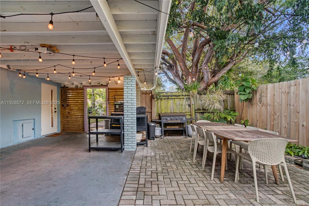 待售: $500,000 (2 贝兹, 1 浴室, 1292 平方英尺)