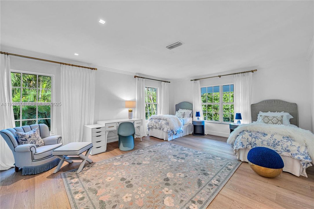 В аренду: $44,000 (4 спален, 4 ванн, 4050 Квадратных фут)