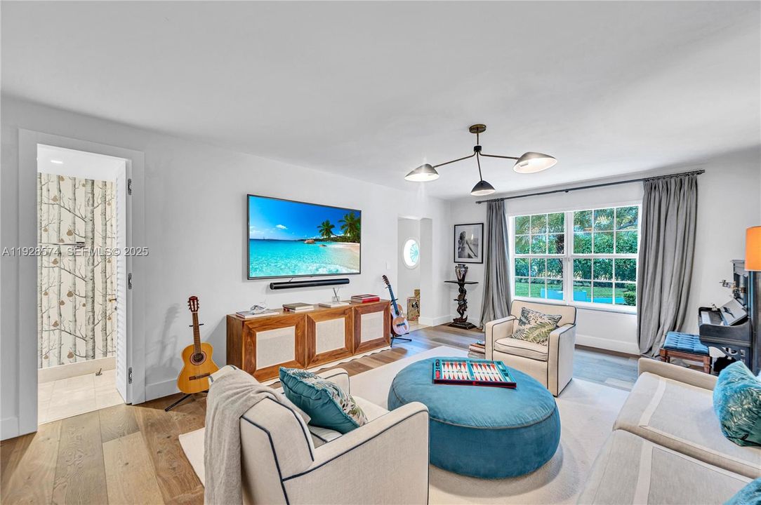 В аренду: $44,000 (4 спален, 4 ванн, 4050 Квадратных фут)