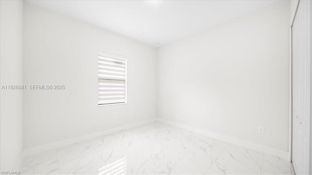 待售: $375,000 (4 贝兹, 2 浴室, 0 平方英尺)