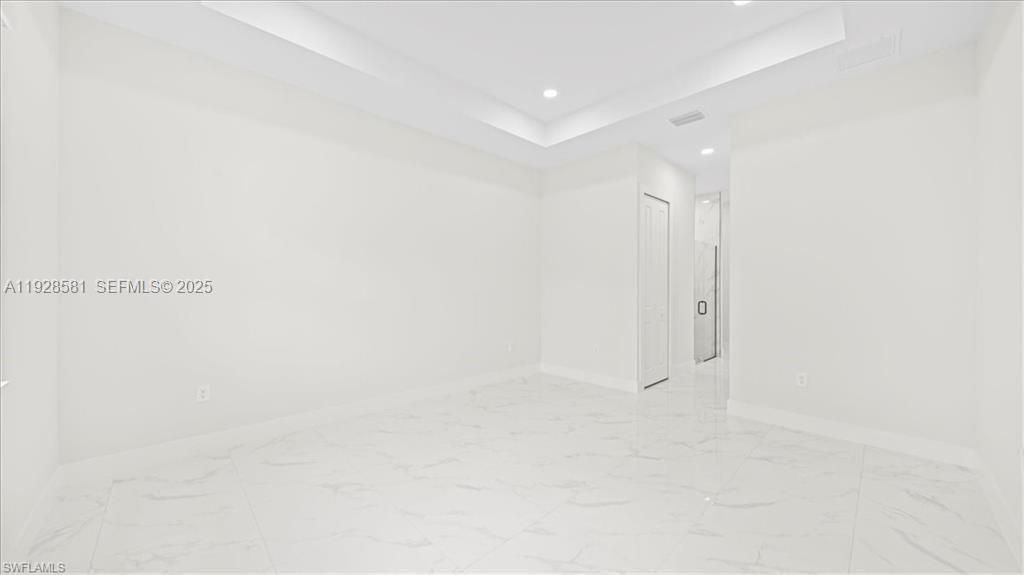 待售: $375,000 (4 贝兹, 2 浴室, 0 平方英尺)