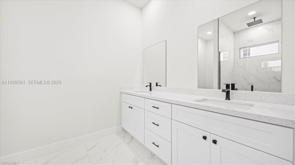 待售: $375,000 (4 贝兹, 2 浴室, 0 平方英尺)