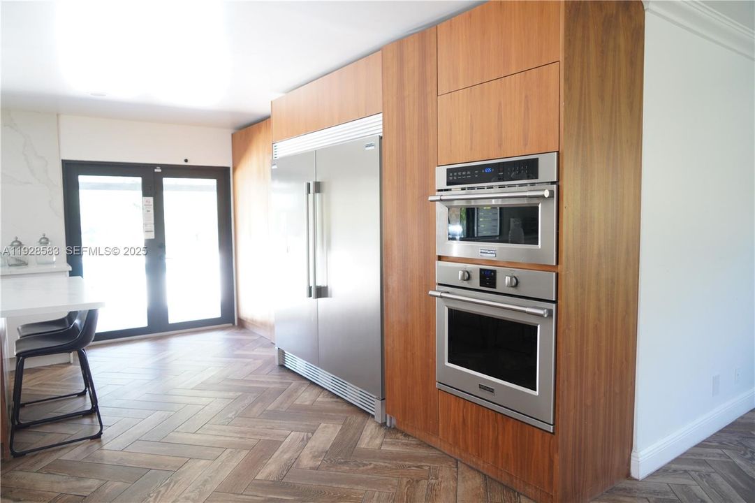 出租: $10,995 (4 贝兹, 4 浴室, 3071 平方英尺)