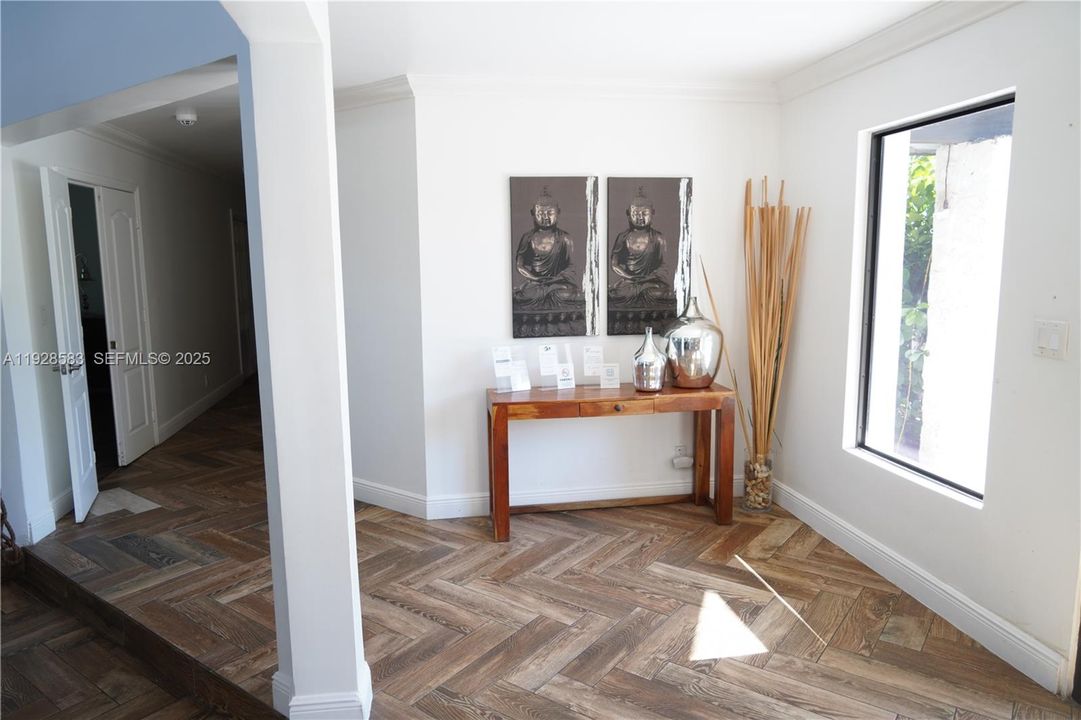 出租: $10,995 (4 贝兹, 4 浴室, 3071 平方英尺)