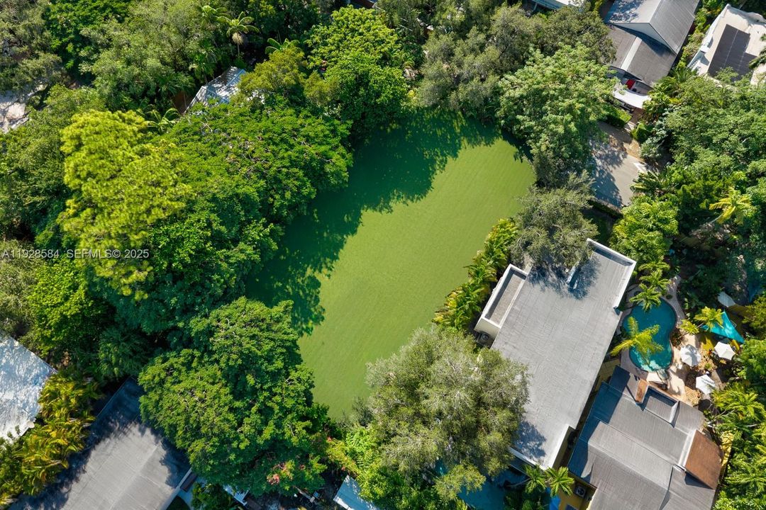 На продажу: $3,158,000 (7 спален, 7 ванн, 0 Квадратных фут)