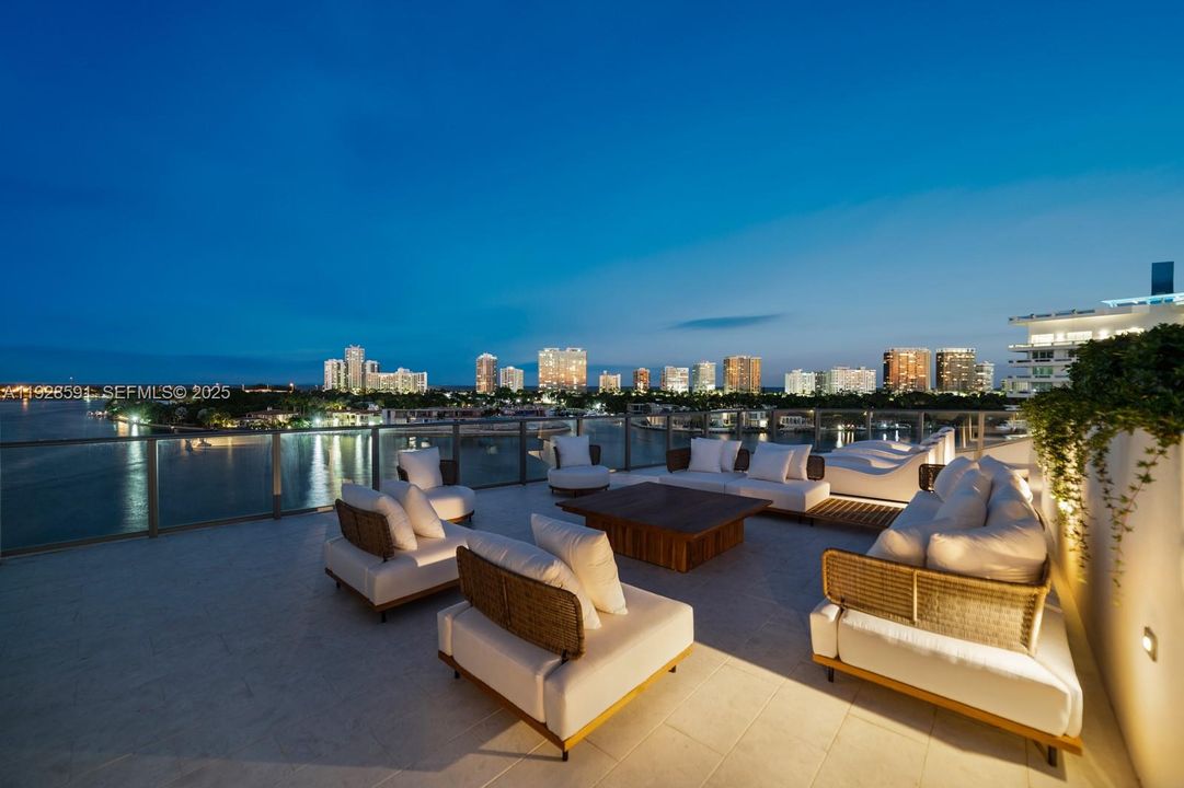 For Sale: $8,700,000 (5 beds, 5 baths, 5073 Square Feet)