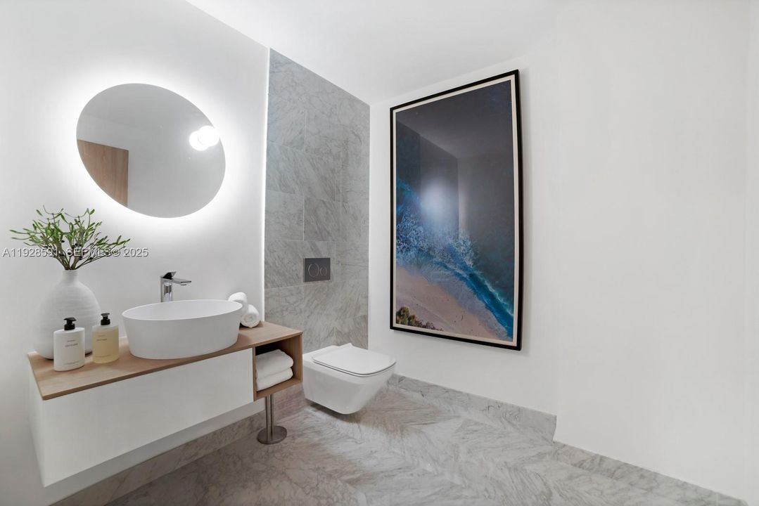 En Venta: $8,700,000 (5 camas, 4 baños, 5073 Pies cuadrados)