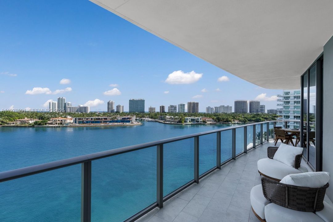 En Venta: $8,700,000 (5 camas, 4 baños, 5073 Pies cuadrados)